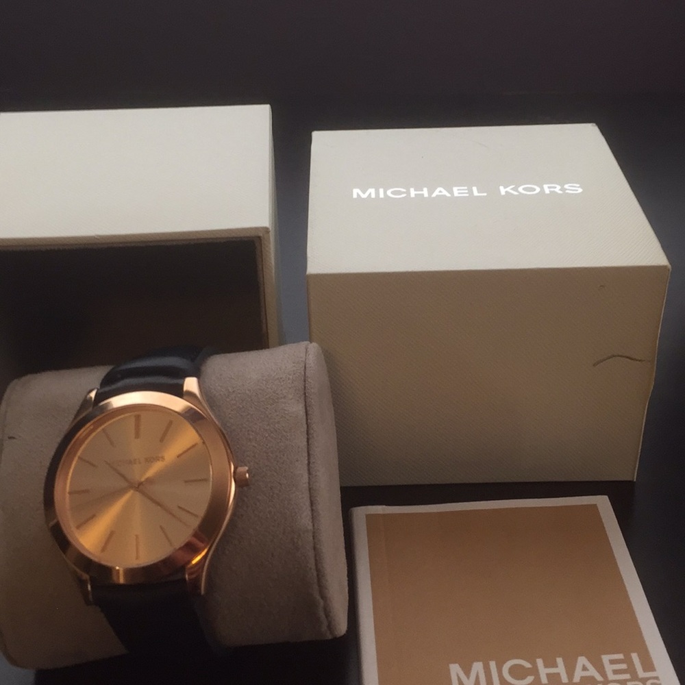 Michael Kors Leather Strap Watch - Picture 5 of 5